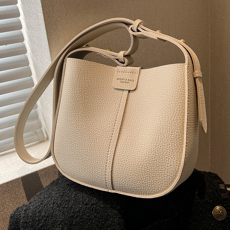 Versatile small handbag for wo - огляд і ціна Leather Work Bag Women
